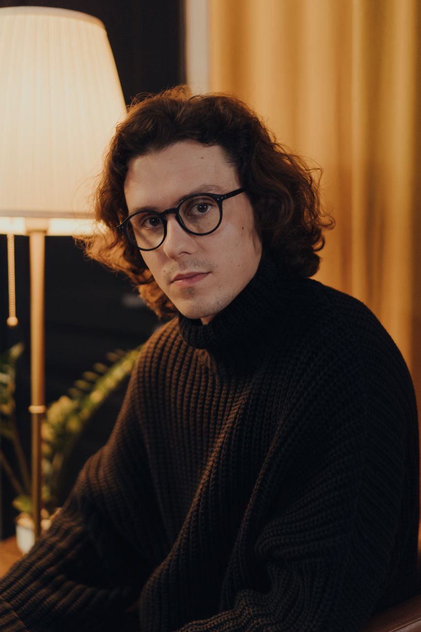 Julian V., Global Curator